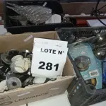 01 LOTE COM LUMINÁRIAS DE TETO, ACABAMENTOS PARA LÂMPADAS DICROICA. (NO ESTADO, NÃO SABEMOS SE FUNCIONA. LEILÃO NÃO TEM GARANTIA E NEM DEVOLUÇÃO, SUJEITO A POSSÍVEIS AVARIAS VISÍVEIS/OCULTAS E/OU AUSÊNCIA DE COMPONENTES)