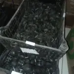 01 LOTE COM RODINHAS PARA ARMÁRIOS (NO ESTADO, NÃO SABEMOS SE FUNCIONA. LEILÃO NÃO TEM GARANTIA E NEM DEVOLUÇÃO, SUJEITO A POSSÍVEIS AVARIAS VISÍVEIS/OCULTAS E/OU AUSÊNCIA DE COMPONENTES)
