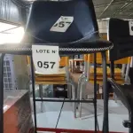 01 BANQUETA ALTA ENCOSTO COZINHA BASE FIXA BAR BALCÃO - BEST BS100 (NO ESTADO, NÃO SABEMOS SE FUNCIONA. LEILÃO NÃO TEM GARANTIA E NEM DEVOLUÇÃO, SUJEITO A POSSÍVEIS AVARIAS VISÍVEIS/OCULTAS E/OU AUSÊNCIA DE COMPONENTES)