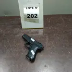  01 PISTÓLA DE AIRSOFT SPRING BBS. (NO ESTADO, NÃO SABEMOS SE FUNCIONA. LEILÃO NÃO TEM GARANTIA E NEM DEVOLUÇÃO, SUJEITO A POSSÍVEIS AVARIAS VISÍVEIS/OCULTAS E/OU AUSÊNCIA DE COMPONENTES)