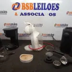 04 CAFETEIRAS ELÉTRICAS DE MARCAS E MODELOS DIVERSOS. (NO ESTADO) ATENÇÃO! FAZER A VISITAÇÃO ANTES DE ARREMATAR, NÃO SABEMOS SE FUNCIONA, LEILÃO NÃO TEM GARANTIA E NEM DEVOLUÇÃO, SUJEITO A POSSÍVEIS AVARIAS VISÍVEIS/OCULTAS E/OU AUSÊNCIA DE COMPONENTES.