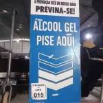 01 PLACA COM SUPORTE PARA ÁLCOOL EM GEL. (NO ESTADO) ATENÇÃO! FAZER A VISITAÇÃO ANTES DE ARREMATAR, NÃO SABEMOS SE FUNCIONA, LEILÃO NÃO TEM GARANTIA E NEM DEVOLUÇÃO, SUJEITO A POSSÍVEIS AVARIAS VISÍVEIS/OCULTAS E/OU AUSÊNCIA DE COMPONENTES.