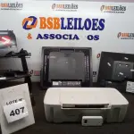  01 EXPOSITOR, 01 IMPRESSORA HP DESKJET 1115 E 02 MONITORES SEM PÉ.  (NO ESTADO) ATENÇÃO! FAZER A VISITAÇÃO ANTES DE ARREMATAR, NÃO SABEMOS SE FUNCIONA, LEILÃO NÃO TEM GARANTIA E NEM DEVOLUÇÃO, SUJEITO A POSSÍVEIS AVARIAS VISÍVEIS/OCULTAS E/OU AUSÊNCIA DE COMPONENTES.
