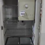   01 GELADEIRA DE 1947.GENERAL ELECTRIC. (NO ESTADO) ATENÇÃO! FAZER A VISITAÇÃO ANTES DE ARREMATAR, NÃO SABEMOS SE FUNCIONA, LEILÃO NÃO TEM GARANTIA E NEM DEVOLUÇÃO, SUJEITO A POSSÍVEIS AVARIAS VISÍVEIS/OCULTAS E/OU AUSÊNCIA DE COMPONENTES.