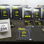 30 PELÍCULAS DE PROTEÇÃO PARA TABLETS E IPAD. (NO ESTADO) ATENÇÃO! FAZER A VISITAÇÃO ANTES DE ARREMATAR, NÃO SABEMOS SE FUNCIONA, LEILÃO NÃO TEM GARANTIA E NEM DEVOLUÇÃO, SUJEITO A POSSÍVEIS AVARIAS VISÍVEIS/OCULTAS E/OU AUSÊNCIA DE COMPONENTES.