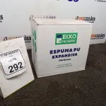 01 CAIXA COM 12 ESPUMAS PU EXPANSIVA DE 500ML CADA MARCA EIXO NOBRE. (NO ESTADO) ATENÇÃO! FAZER A VISITAÇÃO ANTES DE ARREMATAR, NÃO SABEMOS SE FUNCIONA, LEILÃO NÃO TEM GARANTIA E NEM DEVOLUÇÃO, SUJEITO A POSSÍVEIS AVARIAS VISÍVEIS/OCULTAS E/OU AUSÊNCIA DE COMPONENTES.