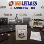 01 RELÓGIO DE PONTO MARCA PONTO, 02 LEITORES DE CÓDIGO DE BARRAS, 01 SCANNER DE MESA E 08 UNIDADES DE DVD EXTERNAS. (NO ESTADO) ATENÇÃO! FAZER A VISITAÇÃO ANTES DE ARREMATAR, NÃO SABEMOS SE FUNCIONA, LEILÃO NÃO TEM GARANTIA E NEM DEVOLUÇÃO, SUJEITO A POSSÍVEIS AVARIAS VISÍVEIS/OCULTAS E/OU AUSÊNCIA DE COMPONENTES.
