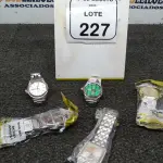 05 RELÓGIOS DE PULSO DE MODELOS DIVERSOS. (NO ESTADO) ATENÇÃO! FAZER A VISITAÇÃO ANTES DE ARREMATAR, NÃO SABEMOS SE FUNCIONA, LEILÃO NÃO TEM GARANTIA E NEM DEVOLUÇÃO, SUJEITO A POSSÍVEIS AVARIAS VISÍVEIS/OCULTAS E/OU AUSÊNCIA DE COMPONENTES.
