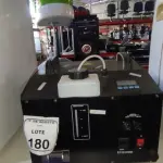 01 MÁQUINA DE FAZER BOLHAS BIVOLT. (NO ESTADO) ATENÇÃO! FAZER A VISITAÇÃO ANTES DE ARREMATAR, NÃO SABEMOS SE FUNCIONA, LEILÃO NÃO TEM GARANTIA E NEM DEVOLUÇÃO, SUJEITO A POSSÍVEIS AVARIAS VISÍVEIS/OCULTAS E/OU AUSÊNCIA DE COMPONENTES.