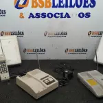 02 APARELHOS DE TELEFONE FIXO MODELOS ANTIGOS. (NO ESTADO) ATENÇÃO! FAZER A VISITAÇÃO ANTES DE ARREMATAR, NÃO SABEMOS SE FUNCIONA, LEILÃO NÃO TEM GARANTIA E NEM DEVOLUÇÃO, SUJEITO A POSSÍVEIS AVARIAS VISÍVEIS/OCULTAS E/OU AUSÊNCIA DE COMPONENTES.