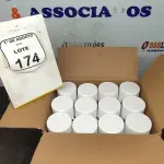 01 CAIXA COM 12 ESPUMAS PU EXPANSIVA DE 500ML CADA MARCA EIXO NOBRE. (NO ESTADO) ATENÇÃO! FAZER A VISITAÇÃO ANTES DE ARREMATAR, NÃO SABEMOS SE FUNCIONA, LEILÃO NÃO TEM GARANTIA E NEM DEVOLUÇÃO, SUJEITO A POSSÍVEIS AVARIAS VISÍVEIS/OCULTAS E/OU AUSÊNCIA DE COMPONENTES.
