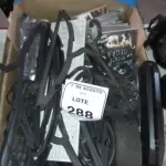 01 MALA DE VIAGEM, 01 DVD PORTÁTIL, 01 PAR DE PNEUS PARA PATINETE ELÉTRICO, 03 TECLADOS DE PC, MOUSES, DVDS, ELETRÔNICOS E ITENS DIVERSOS. (NO ESTADO) ATENÇÃO! FAZER A VISITAÇÃO ANTES DE ARREMATAR, NÃO SABEMOS SE FUNCIONA, LEILÃO NÃO TEM GARANTIA E NEM DEVOLUÇÃO, SUJEITO A POSSÍVEIS AVARIAS VISÍVEIS/OCULTAS E/OU AUSÊNCIA DE COMPONENTES.