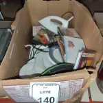 01 IRRIGADOR ORAL PORTÁTIL, 02 FERROS DE PASSAR MARCA ARNO E GRANDE QUANTIDADE DE PRATOS DE LOUÇA E CDS E DVDS DIVERSOS. (NO ESTADO) ATENÇÃO! FAZER A VISITAÇÃO ANTES DE ARREMATAR, NÃO SABEMOS SE FUNCIONA, LEILÃO NÃO TEM GARANTIA E NEM DEVOLUÇÃO, SUJEITO A POSSÍVEIS AVARIAS VISÍVEIS/OCULTAS E/OU AUSÊNCIA DE COMPONENTES.