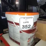 01 BALDE DE SELADOR ACRÍLICO DE 16L MARCA RENOCRIL. (NO ESTADO) ATENÇÃO! FAZER A VISITAÇÃO ANTES DE ARREMATAR, NÃO SABEMOS SE FUNCIONA, LEILÃO NÃO TEM GARANTIA E NEM DEVOLUÇÃO, SUJEITO A POSSÍVEIS AVARIAS VISÍVEIS/OCULTAS E/OU AUSÊNCIA DE COMPONENTES.
