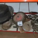 01 QUADRO ELÉTRICO MARCA WEG, 01 TRADO MANUAL, 02 BASES DE BANDEIRA EM PLÁSTICO, VÁRIOS GRAMPOS DE POSTE, BALDES DE PLÁSTICO LUMINÁRIAS E FERRAMENTAS DIVERSAS. (NO ESTADO) ATENÇÃO! FAZER A VISITAÇÃO ANTES DE ARREMATAR, NÃO SABEMOS SE FUNCIONA, LEILÃO NÃO TEM GARANTIA E NEM DEVOLUÇÃO, SUJEITO A POSSÍVEIS AVARIAS VISÍVEIS/OCULTAS E/OU AUSÊNCIA DE COMPONENTES.