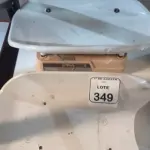 02 BALANÇAS PEDIÁTRICAS. (NO ESTADO) ATENÇÃO! FAZER A VISITAÇÃO ANTES DE ARREMATAR, NÃO SABEMOS SE FUNCIONA, LEILÃO NÃO TEM GARANTIA E NEM DEVOLUÇÃO, SUJEITO A POSSÍVEIS AVARIAS VISÍVEIS/OCULTAS E/OU AUSÊNCIA DE COMPONENTES.