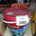 01 BALDE DE TINTA DE ACRÍLICA SUPER PREMIUM 16L NA COR BASE MÉDIA SEMI BRILHO MARCA RENNER.  (NO ESTADO) ATENÇÃO! FAZER A VISITAÇÃO ANTES DE ARREMATAR, NÃO SABEMOS SE FUNCIONA, LEILÃO NÃO TEM GARANTIA E NEM DEVOLUÇÃO, SUJEITO A POSSÍVEIS AVARIAS VISÍVEIS/OCULTAS E/OU AUSÊNCIA DE COMPONENTES.