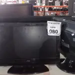 06 MONITORES DE MARCAS E MODELOS DIVERSOS. (NO ESTADO) ATENÇÃO! FAZER A VISITAÇÃO ANTES DE ARREMATAR, NÃO SABEMOS SE FUNCIONA, LEILÃO NÃO TEM GARANTIA E NEM DEVOLUÇÃO, SUJEITO A POSSÍVEIS AVARIAS VISÍVEIS/OCULTAS E/OU AUSÊNCIA DE COMPONENTES.