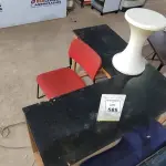01 MESA EM L, 01 CADEIRA COM PÉS FIXOS E 01 BANQUETA BAIXA EM PLÁSTICO. (NO ESTADO) ATENÇÃO! FAZER A VISITAÇÃO ANTES DE ARREMATAR, NÃO SABEMOS SE FUNCIONA, LEILÃO NÃO TEM GARANTIA E NEM DEVOLUÇÃO, SUJEITO A POSSÍVEIS AVARIAS VISÍVEIS/OCULTAS E/OU AUSÊNCIA DE COMPONENTES.