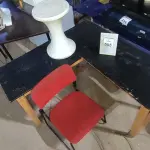 01 MESA EM L, 01 CADEIRA COM PÉS FIXOS E 01 BANQUETA BAIXA EM PLÁSTICO. (NO ESTADO) ATENÇÃO! FAZER A VISITAÇÃO ANTES DE ARREMATAR, NÃO SABEMOS SE FUNCIONA, LEILÃO NÃO TEM GARANTIA E NEM DEVOLUÇÃO, SUJEITO A POSSÍVEIS AVARIAS VISÍVEIS/OCULTAS E/OU AUSÊNCIA DE COMPONENTES.