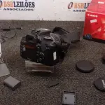 01 CÂMERA DIGITAL MODELO REBEL XTI MARCA CANON. (NO ESTADO) ATENÇÃO! FAZER A VISITAÇÃO ANTES DE ARREMATAR, NÃO SABEMOS SE FUNCIONA, LEILÃO NÃO TEM GARANTIA E NEM DEVOLUÇÃO, SUJEITO A POSSÍVEIS AVARIAS VISÍVEIS/OCULTAS E/OU AUSÊNCIA DE COMPONENTES.