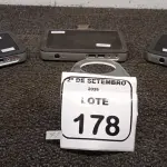03 MINIS COMPUTADORES TERMINAIS WYSE SEM FONTE. (NO ESTADO) ATENÇÃO! FAZER A VISITAÇÃO ANTES DE ARREMATAR, NÃO SABEMOS SE FUNCIONA, LEILÃO NÃO TEM GARANTIA E NEM DEVOLUÇÃO, SUJEITO A POSSÍVEIS AVARIAS VISÍVEIS/OCULTAS E/OU AUSÊNCIA DE COMPONENTES.