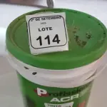 01 BALDE DE TINTA ACRÍLICA NA COR PÊSSEGO FOSCO DE 18L MARCA PROFISSIONAL ACR. (NO ESTADO) ATENÇÃO! FAZER A VISITAÇÃO ANTES DE ARREMATAR, NÃO SABEMOS SE FUNCIONA, LEILÃO NÃO TEM GARANTIA E NEM DEVOLUÇÃO, SUJEITO A POSSÍVEIS AVARIAS VISÍVEIS/OCULTAS E/OU AUSÊNCIA DE COMPONENTES.