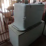 01 FREEZER HORIZONTAL 220V MARCA ELECTROLUX E 01 TANQUE COM RODINHAS. (NO ESTADO) ATENÇÃO! FAZER A VISITAÇÃO ANTES DE ARREMATAR, NÃO SABEMOS SE FUNCIONA, LEILÃO NÃO TEM GARANTIA E NEM DEVOLUÇÃO, SUJEITO A POSSÍVEIS AVARIAS VISÍVEIS/OCULTAS E/OU AUSÊNCIA DE COMPONENTES.