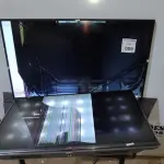 01 TV TELA CURVA DE 49’’ MARCA SAMSUNG E 01 TV 42’’ MARCA LG. (NO ESTADO) ATENÇÃO! FAZER A VISITAÇÃO ANTES DE ARREMATAR, NÃO SABEMOS SE FUNCIONA, LEILÃO NÃO TEM GARANTIA E NEM DEVOLUÇÃO, SUJEITO A POSSÍVEIS AVARIAS VISÍVEIS/OCULTAS E/OU AUSÊNCIA DE COMPONENTES.