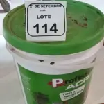01 BALDE DE TINTA ACRÍLICA NA COR PÊSSEGO FOSCO DE 18L MARCA PROFISSIONAL ACR. (NO ESTADO) ATENÇÃO! FAZER A VISITAÇÃO ANTES DE ARREMATAR, NÃO SABEMOS SE FUNCIONA, LEILÃO NÃO TEM GARANTIA E NEM DEVOLUÇÃO, SUJEITO A POSSÍVEIS AVARIAS VISÍVEIS/OCULTAS E/OU AUSÊNCIA DE COMPONENTES.