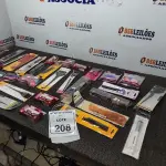 01 LOTE COM UTENSÍLIOS DE HIGIENE E CUIDADOS PESSOAIS DIVERSOS. (NO ESTADO) ATENÇÃO! FAZER A VISITAÇÃO ANTES DE ARREMATAR, NÃO SABEMOS SE FUNCIONA, LEILÃO NÃO TEM GARANTIA E NEM DEVOLUÇÃO, SUJEITO A POSSÍVEIS AVARIAS VISÍVEIS/OCULTAS E/OU AUSÊNCIA DE COMPONENTES.