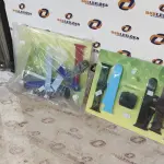 02 RELÓGIOS SMART WATCH COM VARIAS PULSEIRAS.  (NO ESTADO, NÃO SABEMOS SE FUNCIONA. LEILÃO NÃO TEM GARANTIA E NEM DEVOLUÇÃO, SUJEITO A POSSÍVEIS AVARIAS VISÍVEIS/OCULTAS E/OU AUSÊNCIA DE COMPONENTES)