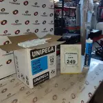 12 CARTUCHOS DE SILICONE ACÉTICO MULTIUSO DE 250ML CADA MARCA UNIPEGA. (NO ESTADO) ATENÇÃO! FAZER A VISITAÇÃO ANTES DE ARREMATAR, NÃO SABEMOS SE FUNCIONA, LEILÃO NÃO TEM GARANTIA E NEM DEVOLUÇÃO, SUJEITO A POSSÍVEIS AVARIAS VISÍVEIS/OCULTAS E/OU AUSÊNCIA DE COMPONENTES.