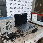 01 NOTEBOOK MARCA HP COM FONTE, 01 MOLDEM, 01 HEADPHONE MARCA NUBWO E 01 CÍTARA COM PARTITURAS. (NO ESTADO) ATENÇÃO! FAZER A VISITAÇÃO ANTES DE ARREMATAR, NÃO SABEMOS SE FUNCIONA, LEILÃO NÃO TEM GARANTIA E NEM DEVOLUÇÃO, SUJEITO A POSSÍVEIS AVARIAS VISÍVEIS/OCULTAS E/OU AUSÊNCIA DE COMPONENTES.