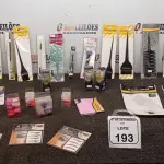 01 LOTE COM UTENSÍLIOS DE HIGIENE E CUIDADOS PESSOAIS DIVERSOS. (NO ESTADO) ATENÇÃO! FAZER A VISITAÇÃO ANTES DE ARREMATAR, NÃO SABEMOS SE FUNCIONA, LEILÃO NÃO TEM GARANTIA E NEM DEVOLUÇÃO, SUJEITO A POSSÍVEIS AVARIAS VISÍVEIS/OCULTAS E/OU AUSÊNCIA DE COMPONENTES.