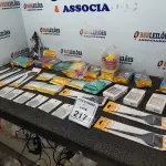 01 LOTE COM UTENSÍLIOS DE HIGIENE E CUIDADOS PESSOAIS DIVERSOS. (NO ESTADO) ATENÇÃO! FAZER A VISITAÇÃO ANTES DE ARREMATAR, NÃO SABEMOS SE FUNCIONA, LEILÃO NÃO TEM GARANTIA E NEM DEVOLUÇÃO, SUJEITO A POSSÍVEIS AVARIAS VISÍVEIS/OCULTAS E/OU AUSÊNCIA DE COMPONENTES.