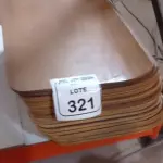 20 PLACAS DE MADEIRA. (NO ESTADO) ATENÇÃO! FAZER A VISITAÇÃO ANTES DE ARREMATAR, NÃO SABEMOS SE FUNCIONA, LEILÃO NÃO TEM GARANTIA E NEM DEVOLUÇÃO, SUJEITO A POSSÍVEIS AVARIAS VISÍVEIS/OCULTAS E/OU AUSÊNCIA DE COMPONENTES.