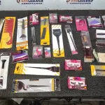 01 LOTE COM UTENSÍLIOS DE HIGIENE E CUIDADOS PESSOAIS DIVERSOS. (NO ESTADO) ATENÇÃO! FAZER A VISITAÇÃO ANTES DE ARREMATAR, NÃO SABEMOS SE FUNCIONA, LEILÃO NÃO TEM GARANTIA E NEM DEVOLUÇÃO, SUJEITO A POSSÍVEIS AVARIAS VISÍVEIS/OCULTAS E/OU AUSÊNCIA DE COMPONENTES.