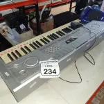 01 TECLADO MUSICAL MODELO KB 224 MARCA KEY BLACK. (NO ESTADO) ATENÇÃO! FAZER A VISITAÇÃO ANTES DE ARREMATAR, NÃO SABEMOS SE FUNCIONA, LEILÃO NÃO TEM GARANTIA E NEM DEVOLUÇÃO, SUJEITO A POSSÍVEIS AVARIAS VISÍVEIS/OCULTAS E/OU AUSÊNCIA DE COMPONENTES.
