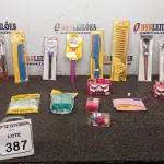 01 LOTE COM UTENSÍLIOS DE HIGIENE E CUIDADOS PESSOAIS DIVERSOS. (NO ESTADO) ATENÇÃO! FAZER A VISITAÇÃO ANTES DE ARREMATAR, NÃO SABEMOS SE FUNCIONA, LEILÃO NÃO TEM GARANTIA E NEM DEVOLUÇÃO, SUJEITO A POSSÍVEIS AVARIAS VISÍVEIS/OCULTAS E/OU AUSÊNCIA DE COMPONENTES.