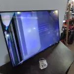01 TVDE 49’’ MARCA SAMSUNG. (NO ESTADO) ATENÇÃO! FAZER A VISITAÇÃO ANTES DE ARREMATAR, NÃO SABEMOS SE FUNCIONA, LEILÃO NÃO TEM GARANTIA E NEM DEVOLUÇÃO, SUJEITO A POSSÍVEIS AVARIAS VISÍVEIS/OCULTAS E/OU AUSÊNCIA DE COMPONENTES.