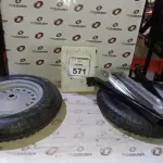 02 RODAS DE CARRINHO DE MÃO. (NO ESTADO) ATENÇÃO! FAZER A VISITAÇÃO ANTES DE ARREMATAR, NÃO SABEMOS SE FUNCIONA, LEILÃO NÃO TEM GARANTIA E NEM DEVOLUÇÃO, SUJEITO A POSSÍVEIS AVARIAS VISÍVEIS/OCULTAS E/OU AUSÊNCIA DE COMPONENTES.