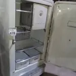 01 GELADEIRA DE 1947 MARCA GENERAL ELECTRIC. (NO ESTADO) ATENÇÃO! FAZER A VISITAÇÃO ANTES DE ARREMATAR, NÃO SABEMOS SE FUNCIONA, LEILÃO NÃO TEM GARANTIA E NEM DEVOLUÇÃO, SUJEITO A POSSÍVEIS AVARIAS VISÍVEIS/OCULTAS E/OU AUSÊNCIA DE COMPONENTES.