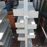01 ESTANTE DE FERRO. (NO ESTADO) ATENÇÃO! FAZER A VISITAÇÃO ANTES DE ARREMATAR, NÃO SABEMOS SE FUNCIONA, LEILÃO NÃO TEM GARANTIA E NEM DEVOLUÇÃO, SUJEITO A POSSÍVEIS AVARIAS VISÍVEIS/OCULTAS E/OU AUSÊNCIA DE COMPONENTES.
