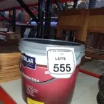 01 BALDE DE TINTA PVA NA COR BRANCA DE 16L MARCA MISTERLAR. (NO ESTADO) ATENÇÃO! FAZER A VISITAÇÃO ANTES DE ARREMATAR, NÃO SABEMOS SE FUNCIONA, LEILÃO NÃO TEM GARANTIA E NEM DEVOLUÇÃO, SUJEITO A POSSÍVEIS AVARIAS VISÍVEIS/OCULTAS E/OU AUSÊNCIA DE COMPONENTES.