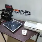 01 IMPRESSORA MODELO DESKJET 1115 MARCA HP, 02 MONITORES E 01 EXPOSITOR PEQUENO. (NO ESTADO) ATENÇÃO! FAZER A VISITAÇÃO ANTES DE ARREMATAR, NÃO SABEMOS SE FUNCIONA, LEILÃO NÃO TEM GARANTIA E NEM DEVOLUÇÃO, SUJEITO A POSSÍVEIS AVARIAS VISÍVEIS/OCULTAS E/OU AUSÊNCIA DE COMPONENTES.