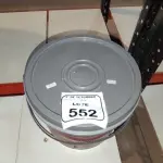 01 BALDE DE TINTA PVA NA COR AREIA DE 16L MARCA MISTERLAR. (NO ESTADO) ATENÇÃO! FAZER A VISITAÇÃO ANTES DE ARREMATAR, NÃO SABEMOS SE FUNCIONA, LEILÃO NÃO TEM GARANTIA E NEM DEVOLUÇÃO, SUJEITO A POSSÍVEIS AVARIAS VISÍVEIS/OCULTAS E/OU AUSÊNCIA DE COMPONENTES.