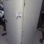 01 GELADEIRA DE 1947 MARCA GENERAL ELECTRIC. (NO ESTADO) ATENÇÃO! FAZER A VISITAÇÃO ANTES DE ARREMATAR, NÃO SABEMOS SE FUNCIONA, LEILÃO NÃO TEM GARANTIA E NEM DEVOLUÇÃO, SUJEITO A POSSÍVEIS AVARIAS VISÍVEIS/OCULTAS E/OU AUSÊNCIA DE COMPONENTES.