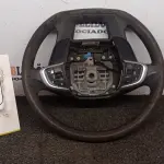 01 VOLANTE CITRÖEN C4 LOUNGE. (NO ESTADO) ATENÇÃO! FAZER A VISITAÇÃO ANTES DE ARREMATAR, NÃO SABEMOS SE FUNCIONA, LEILÃO NÃO TEM GARANTIA E NEM DEVOLUÇÃO, SUJEITO A POSSÍVEIS AVARIAS VISÍVEIS/OCULTAS E/OU AUSÊNCIA DE COMPONENTES.