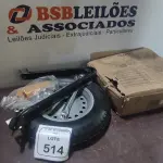 02 RODAS DE CARRINHO DE MÃO. (NO ESTADO) ATENÇÃO! FAZER A VISITAÇÃO ANTES DE ARREMATAR, NÃO SABEMOS SE FUNCIONA, LEILÃO NÃO TEM GARANTIA E NEM DEVOLUÇÃO, SUJEITO A POSSÍVEIS AVARIAS VISÍVEIS/OCULTAS E/OU AUSÊNCIA DE COMPONENTES.